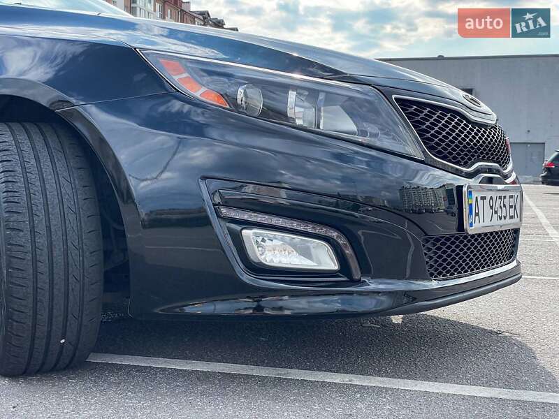 Седан Kia Optima 2014 в Ивано-Франковске