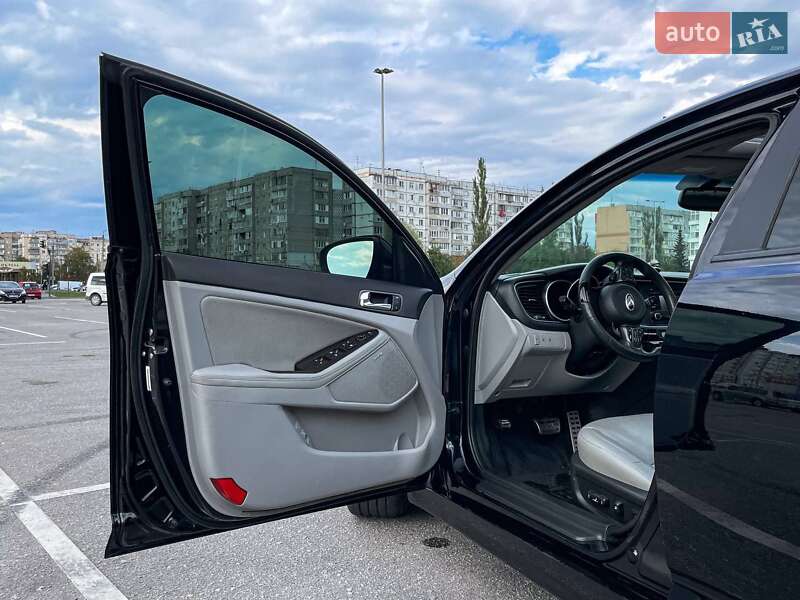 Седан Kia Optima 2014 в Ивано-Франковске