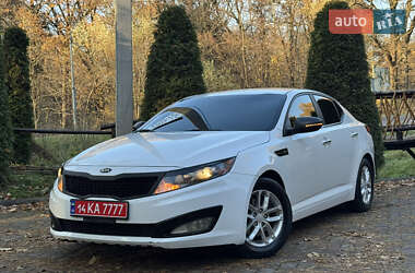 Седан Kia Optima 2013 в Дрогобичі