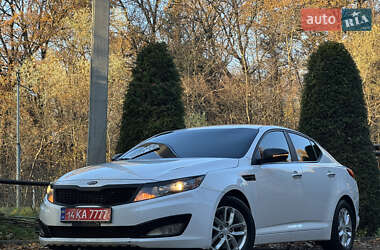 Седан Kia Optima 2013 в Дрогобичі