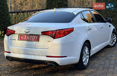 Седан Kia Optima 2013 в Дрогобичі