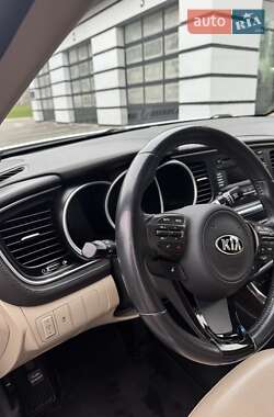 Седан Kia Optima 2014 в 