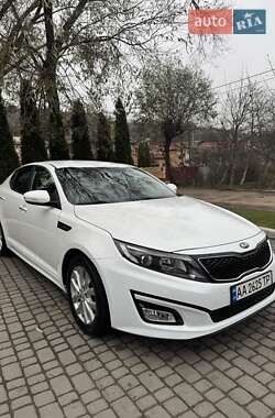 Седан Kia Optima 2014 в Києві