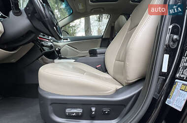 Седан Kia Optima 2013 в 