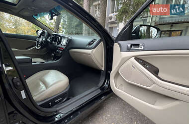 Седан Kia Optima 2013 в 