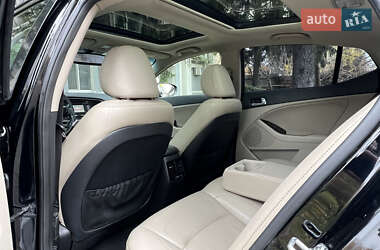 Седан Kia Optima 2013 в 