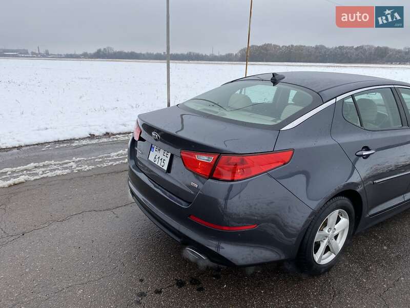 Седан Kia Optima 2015 в Лубнах