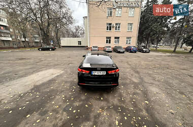Седан Kia Optima 2016 в Запорожье