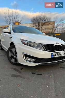 Седан Kia Optima 2013 в Харькове