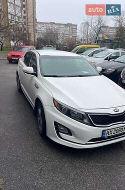 Седан Kia Optima 2015 в Петропавловской Борщаговке