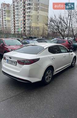 Седан Kia Optima 2015 в Петропавловской Борщаговке