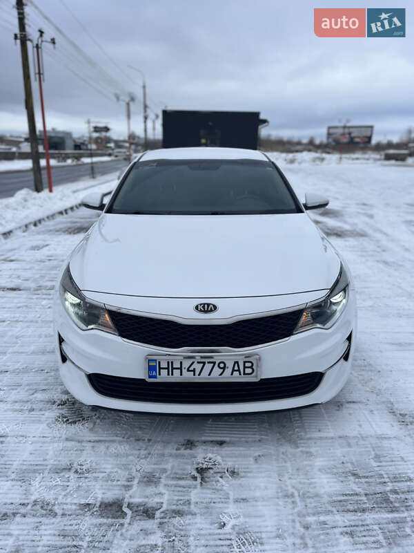 Седан Kia Optima 2016 в Виннице