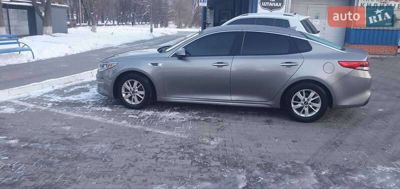 Седан Kia Optima 2016 в Хмельницькому