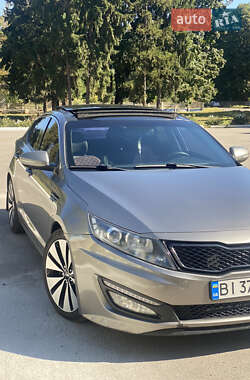 Седан Kia Optima 2011 в Миргороде