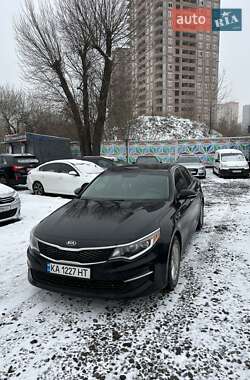 Седан Kia Optima 2016 в Киеве