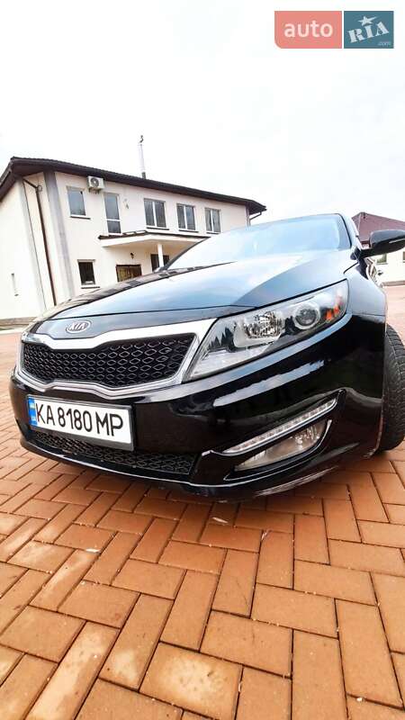 Седан Kia Optima 2011 в Киеве