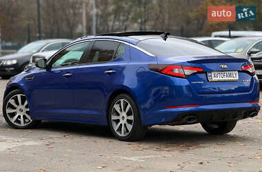 Седан Kia Optima 2012 в Києві