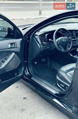 Седан Kia Optima 2011 в 