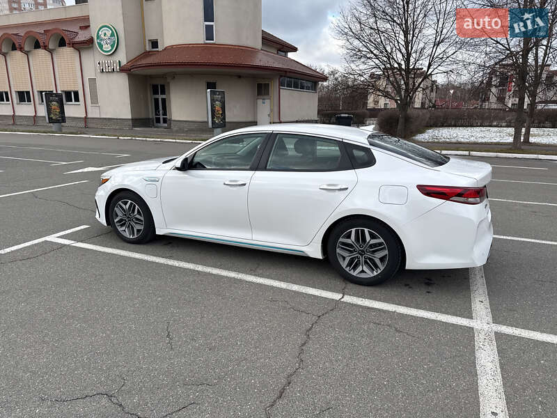 Седан Kia Optima 2019 в Киеве