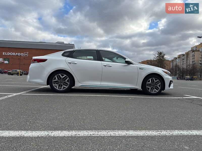 Седан Kia Optima 2019 в Киеве