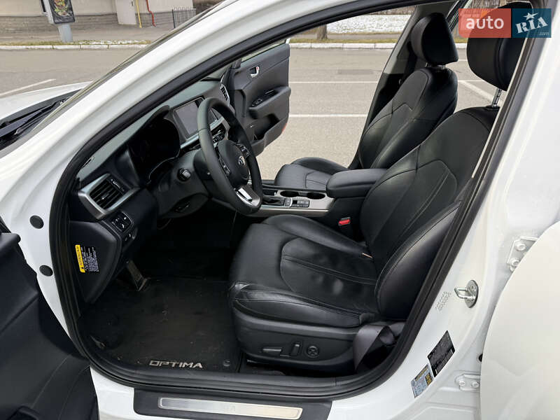 Седан Kia Optima 2019 в Киеве