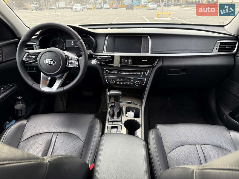 Седан Kia Optima 2019 в Киеве