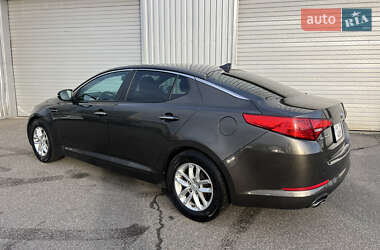 Седан Kia Optima 2013 в Києві