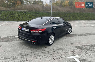 Седан Kia Optima 2015 в Тернополі