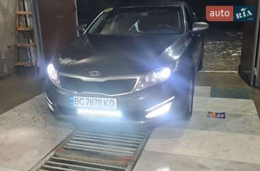 Седан Kia Optima 2012 в Стрию