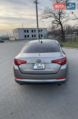 Седан Kia Optima 2013 в Новомосковске