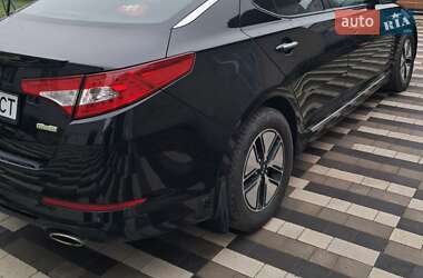 Седан Kia Optima 2013 в Черняхове