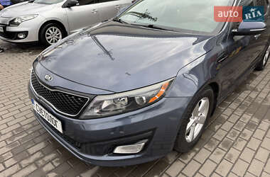 Седан Kia Optima 2015 в 