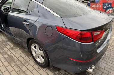 Седан Kia Optima 2015 в 
