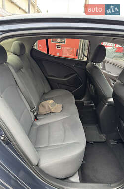 Седан Kia Optima 2015 в 