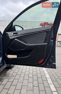 Седан Kia Optima 2015 в 