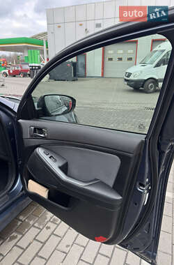 Седан Kia Optima 2015 в 