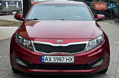 Седан Kia Optima 2013 в Харькове