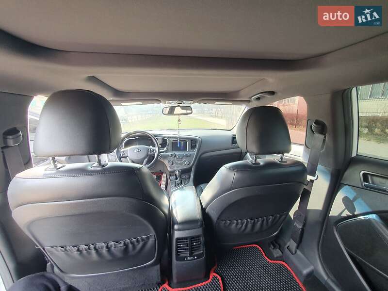 Седан Kia Optima 2013 в Черкасах