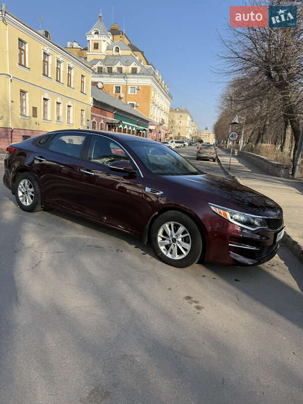 Седан Kia Optima 2016 в Житомире