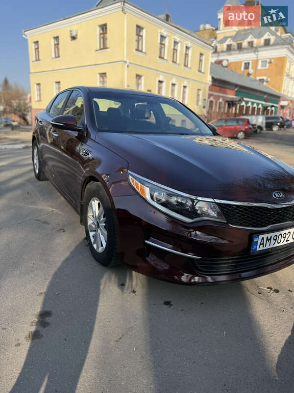 Седан Kia Optima 2016 в Житомире