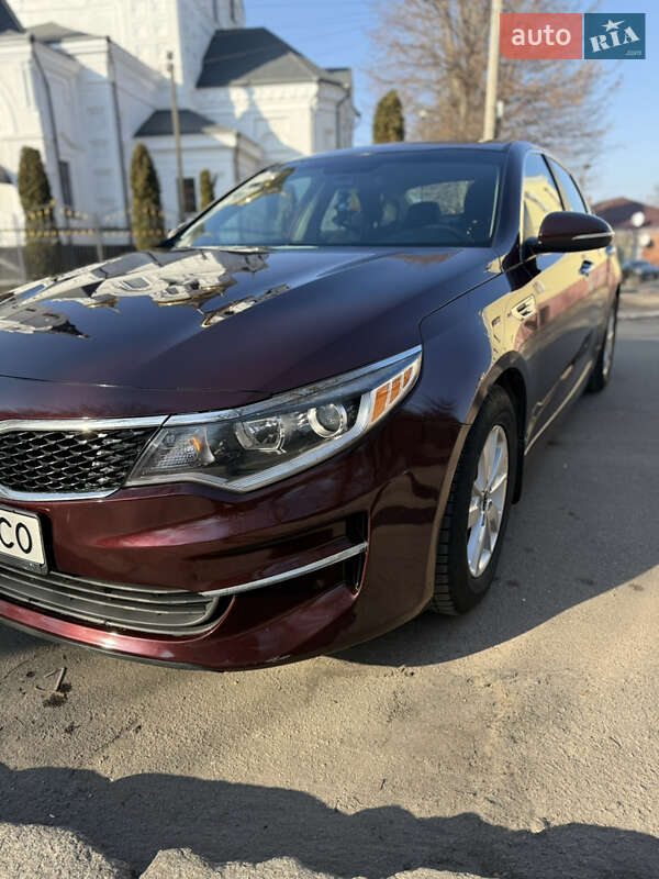 Седан Kia Optima 2016 в Житомире