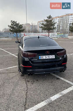 Седан Kia Optima 2013 в Николаеве