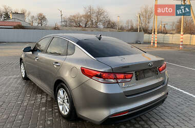 Седан Kia Optima 2016 в Кременчуці