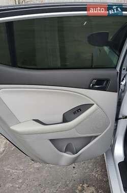 Седан Kia Optima 2015 в 