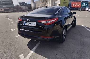 Седан Kia Optima 2013 в 