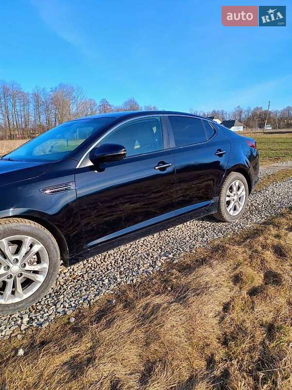 Седан Kia Optima 2012 в Ивано-Франковске