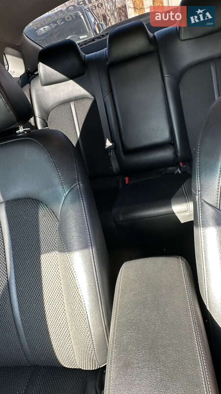 Седан Kia Optima 2019 в Киеве
