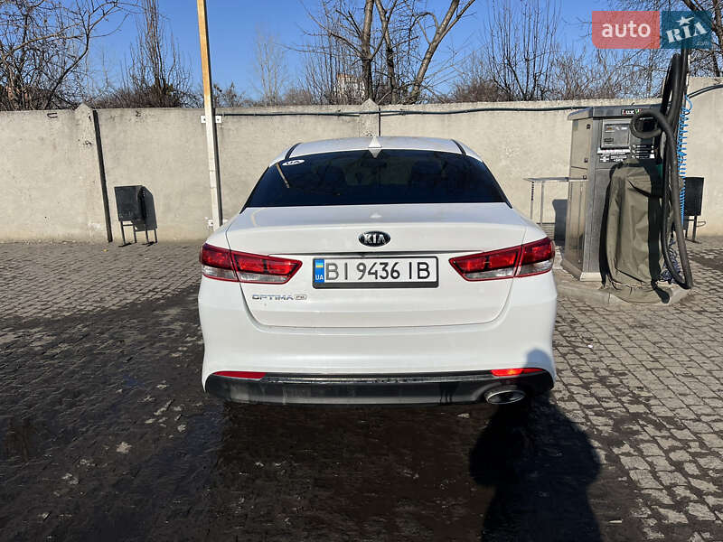 Седан Kia Optima 2016 в Полтаве