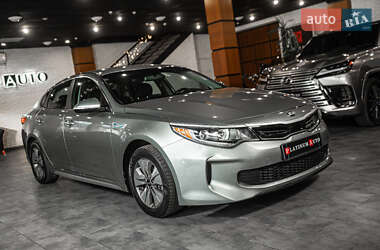 Седан Kia Optima 2017 в 