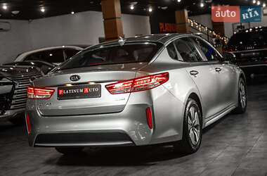 Седан Kia Optima 2017 в 